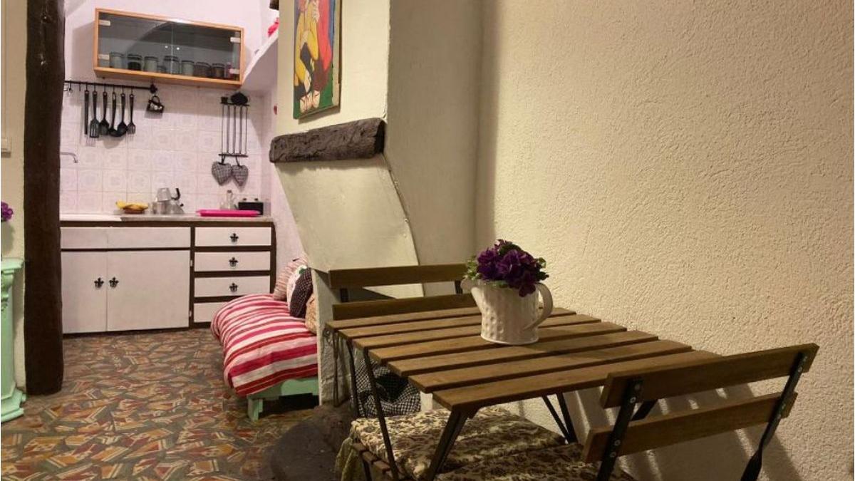 Casa en alquiler en Canet por 290 euros al mes.