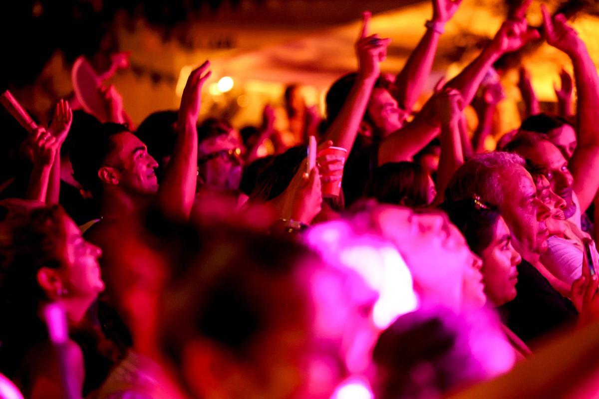 Galería: todas las imágenes del show de Statuas d Sal en Vara de Rey Galería: todas las imágenes del show de Statuas d Sal en Vara de Rey
