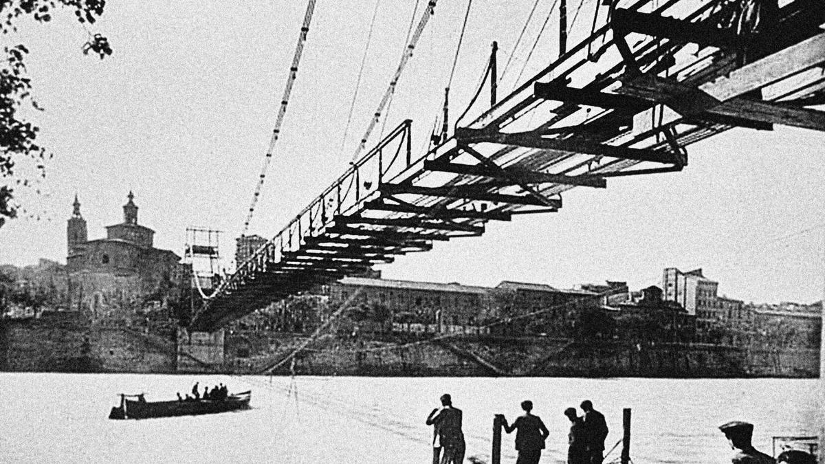 Construcción de la pasarela sobre el Ebro, 1940