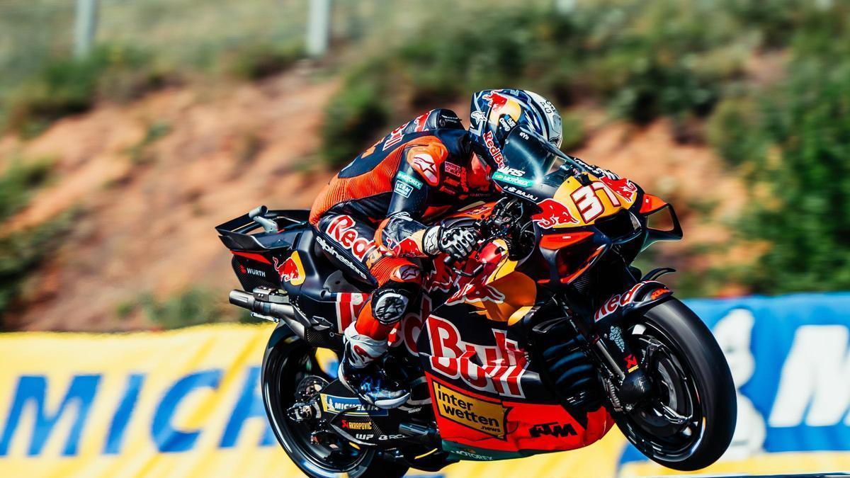 Acosta y Aldeguer, dentro del Top-10 en el día de Ogura