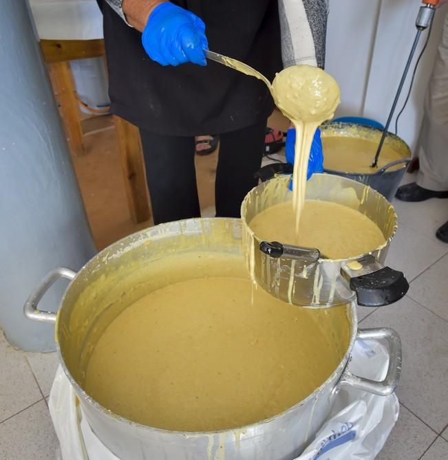 Preparación de tortillas de carnaval para la ...