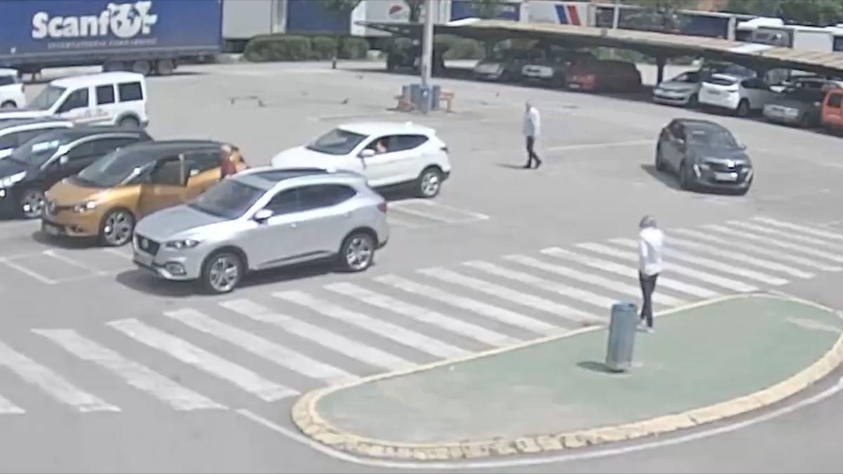Como actúan los ladrones en las estaciones de servicio.