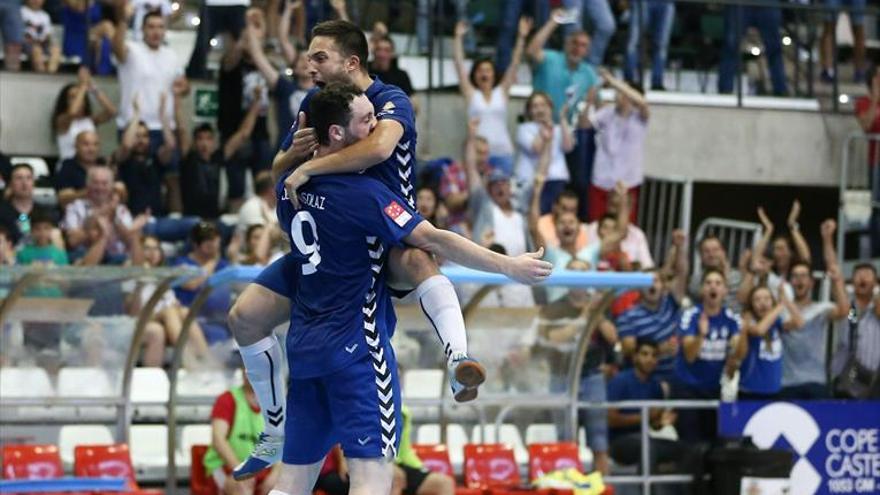 El Bisontes Castellón arrasa al Colo-Colo y asciende a Segunda