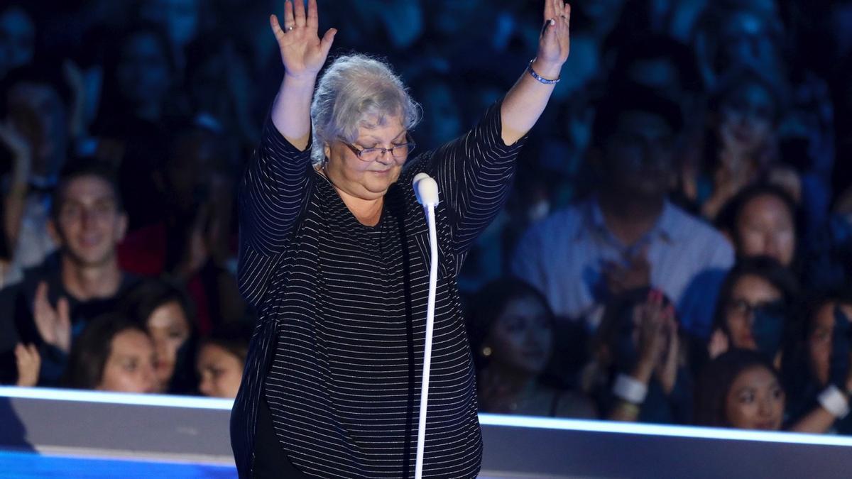 La madre de Hather Hayers da un discurso en los MTV Video Awards