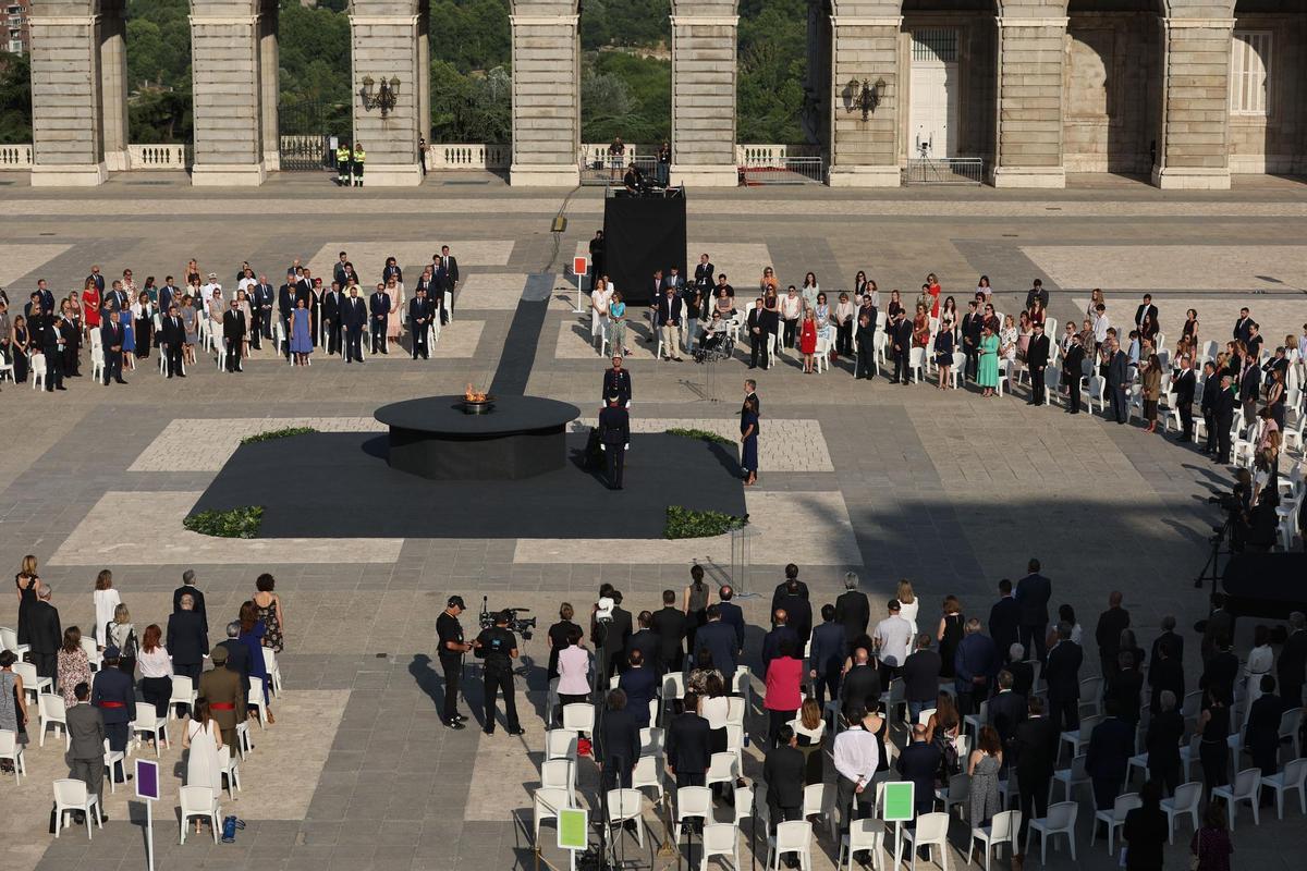 Los Reyes y Sánchez presiden el tercer homenaje a las víctimas de la pandemia