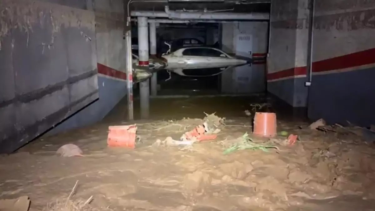 Una negligencia deja a 43 vecinos sin cobrar la indemnización para reparar el garaje arrasado por la dana
