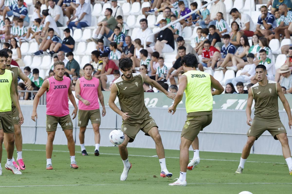 A.J.González Córdoba Entrenamiento del Córdoba CF a puertas abiertas en El Arcángel.