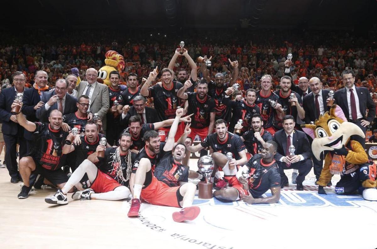Celebración de la primera Liga Endesa del Valencia Basket