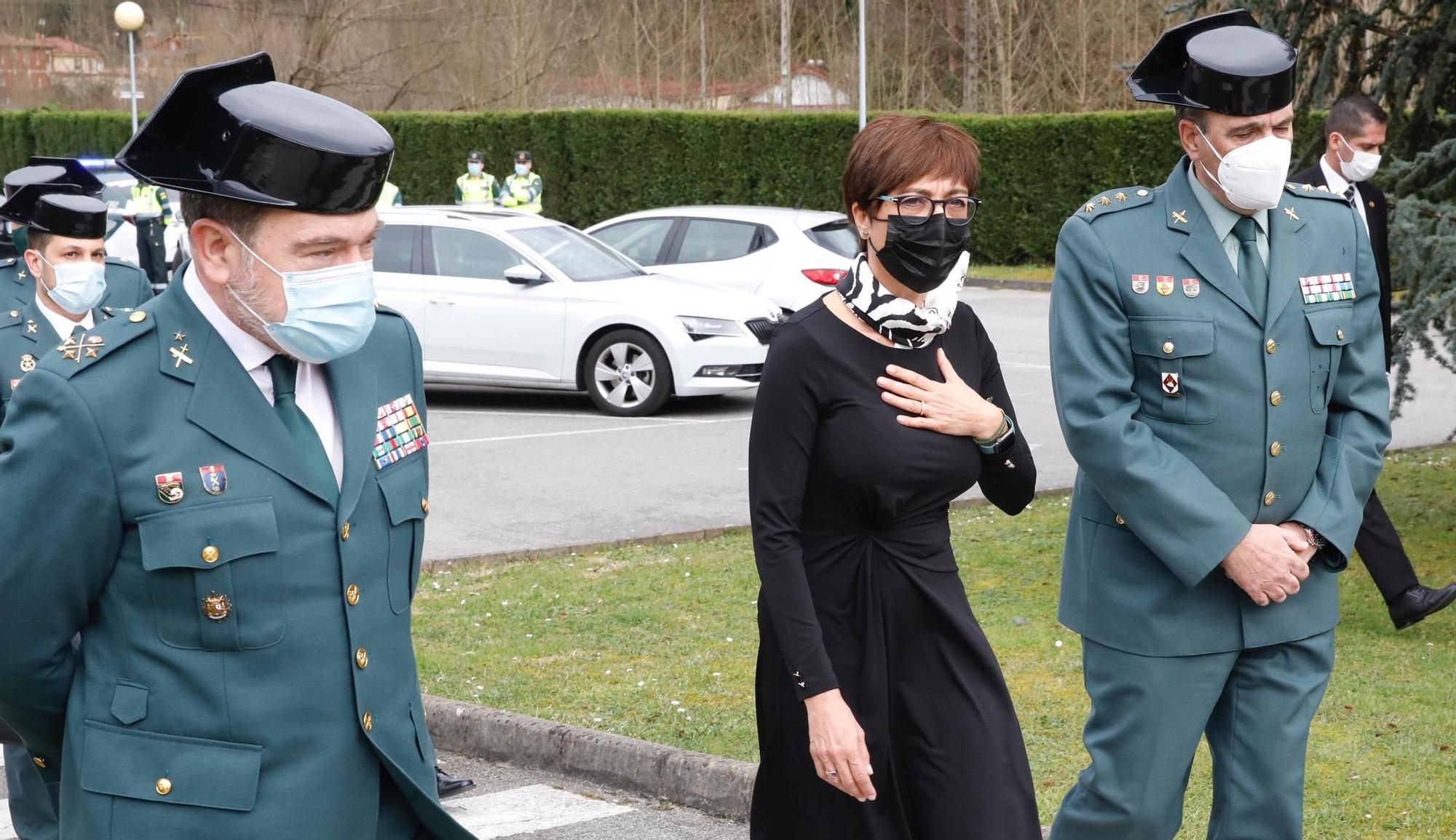 Despedida en el tanatorio al guardia civil atropellado en Mieres