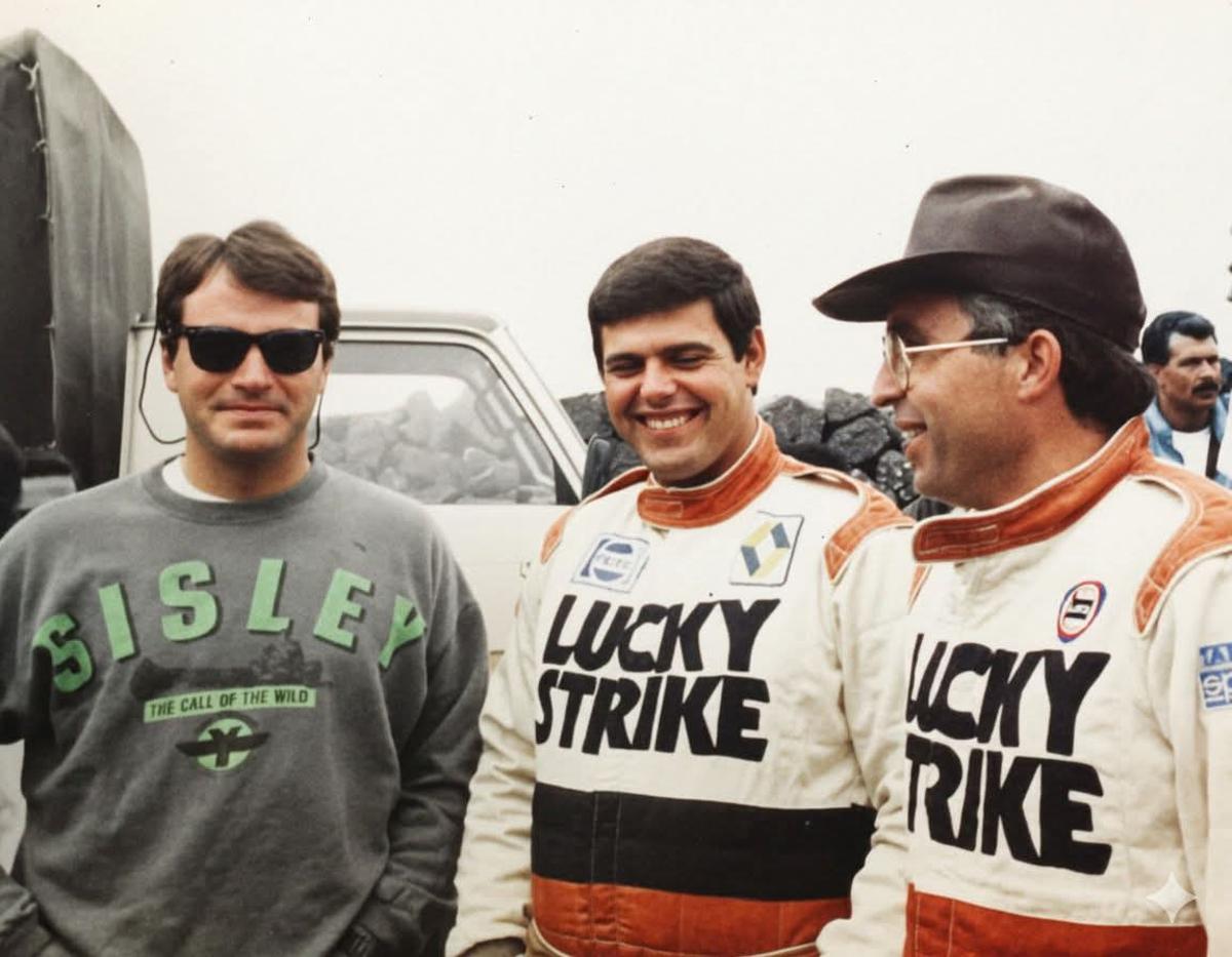 De izq. a dch.: Carlos Sainz, Santiago Álvarez y Medardo Pérez.