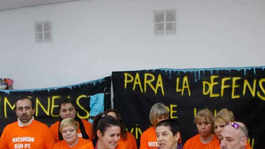 Representantes de la asociación Matadero Bajo Cero.