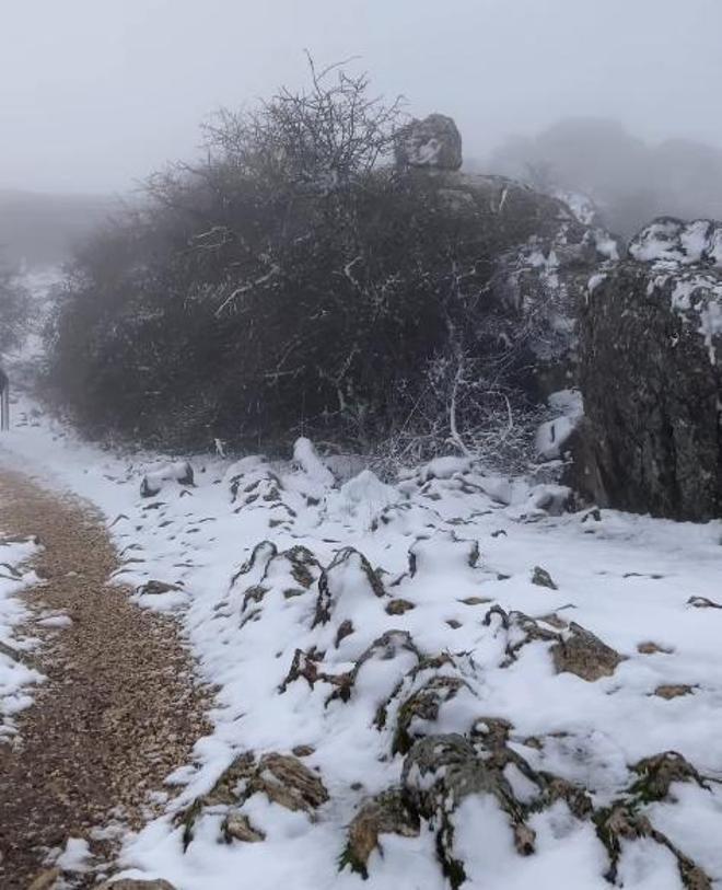El Torcal amanece nevado