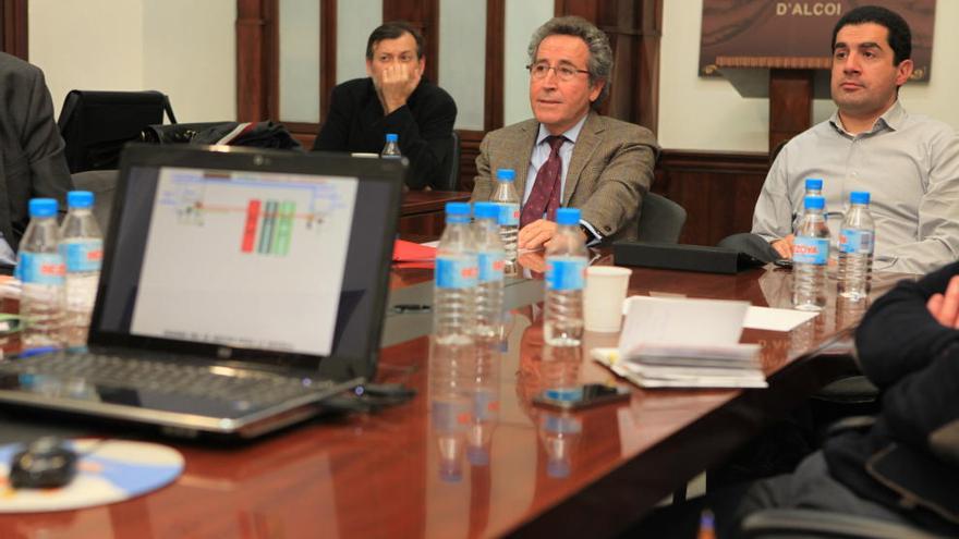 Francés y Gomicia con Alfredo Alberola durante la presentación del proyecto