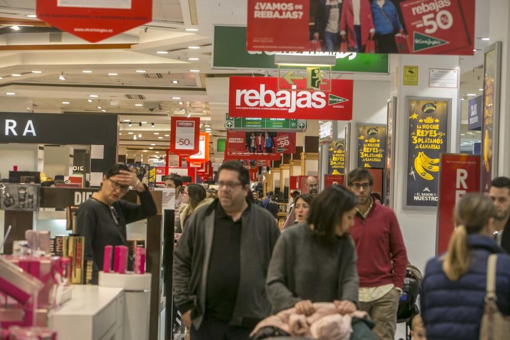 Las rebajas arracan fuerte en Elche