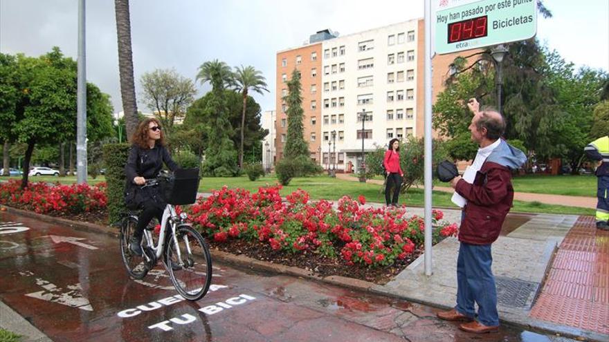 El gobierno local propone construir más kilómetros de carriles bici