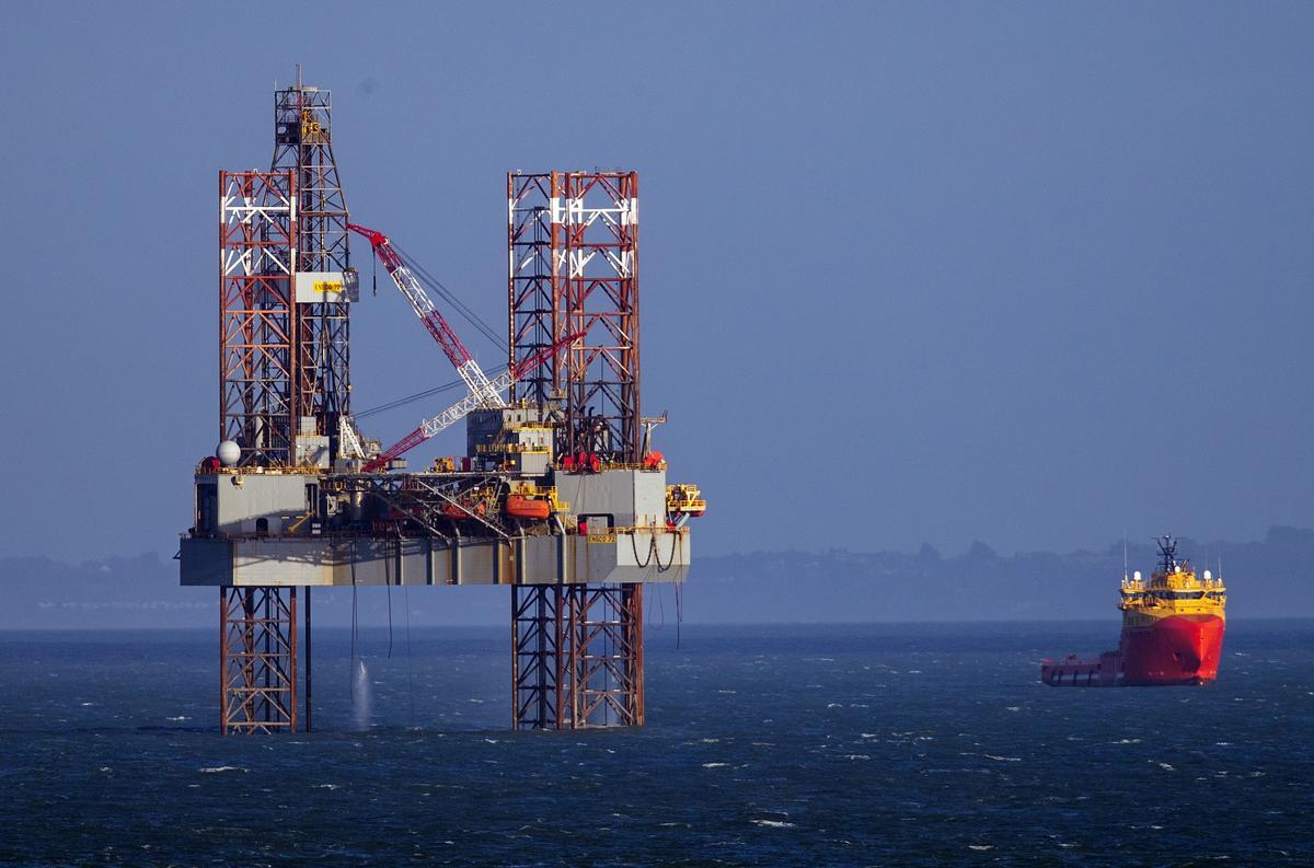 Plataforma perforadora de petróleo.