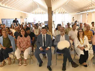 Uzbekistán muestra su cultura a los vigueses