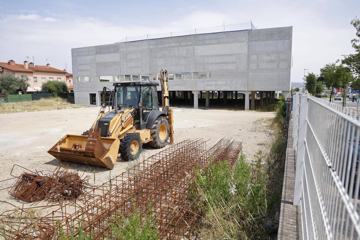 Les imatges de les obres per constuir un supermercat d'una cadena xilena a Vilablareix