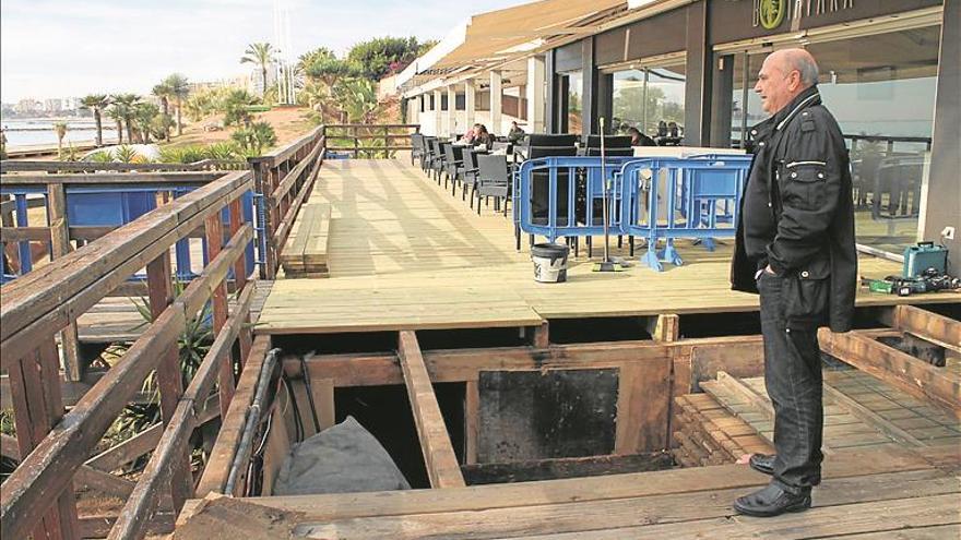 Benicàssim renueva el mirador de la playa Els Terrers cara a Pascua