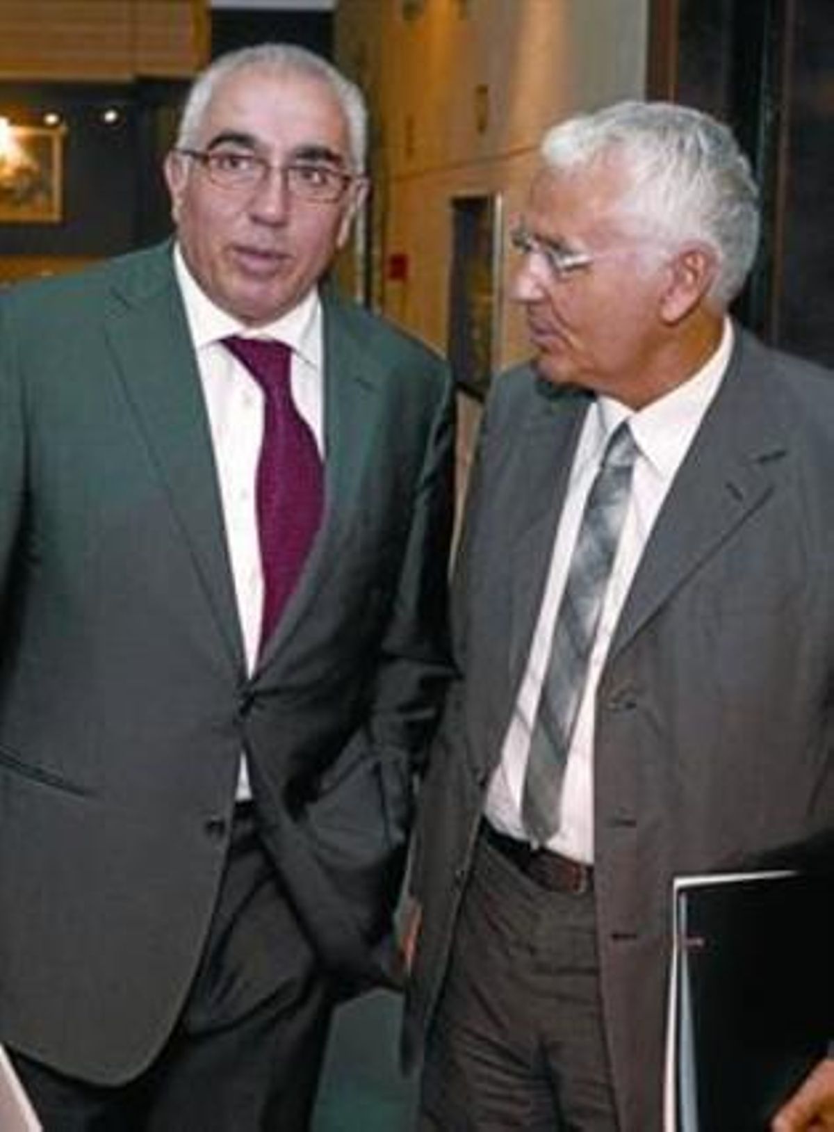Josep Maria Prat i Ferran Mascarell, vicepresident de l’Ateneu, ahir. Josep Maria Prat i Ferran Mascarell, vicepresident de l’Ateneu, ahir.