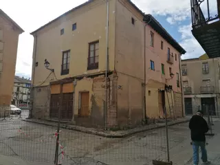 Exigen el apeo de las fachadas del antiguo "Edificio de las Carnicerías" de Toro