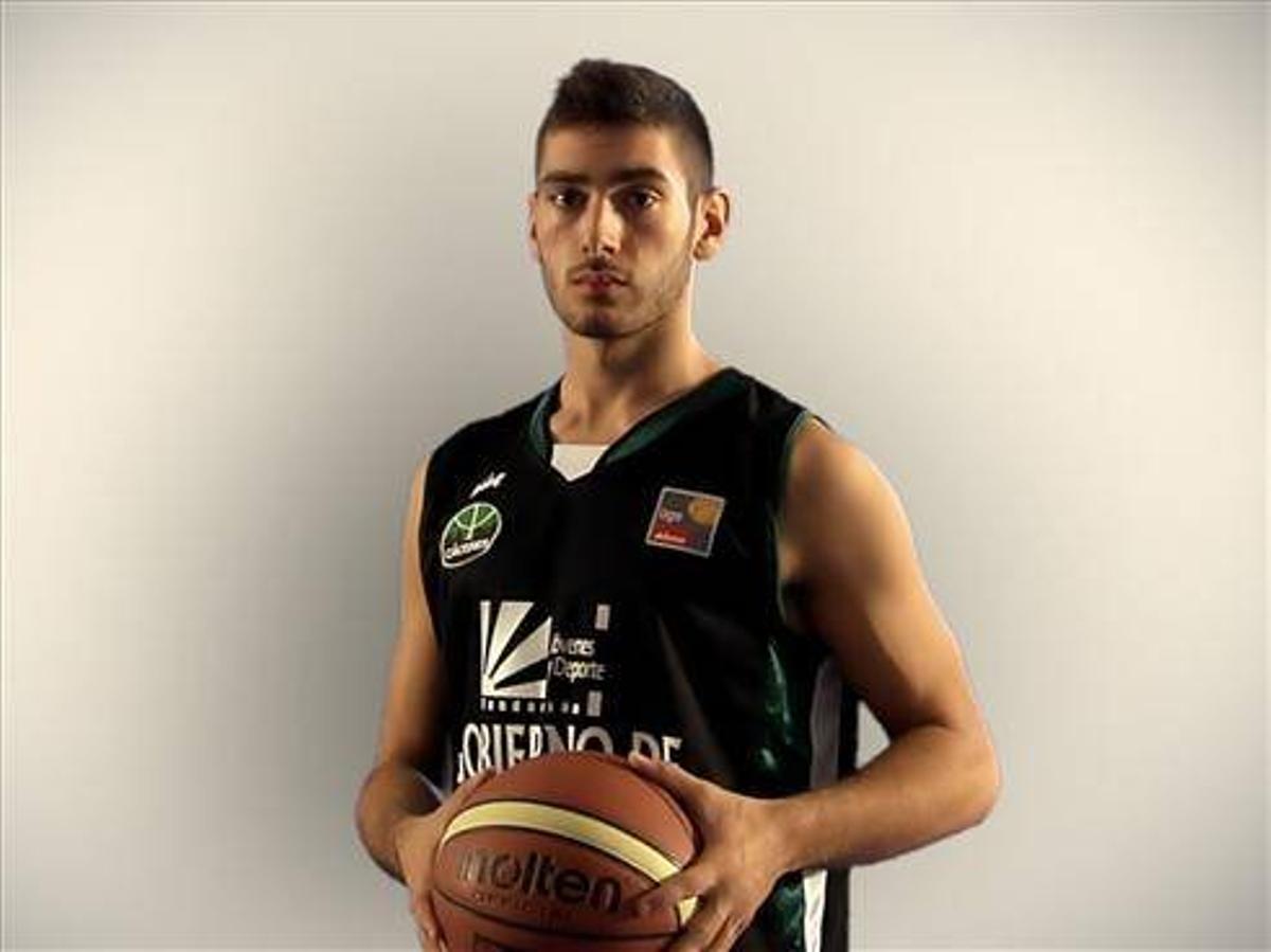 La plantilla del Cáceres de baloncesto