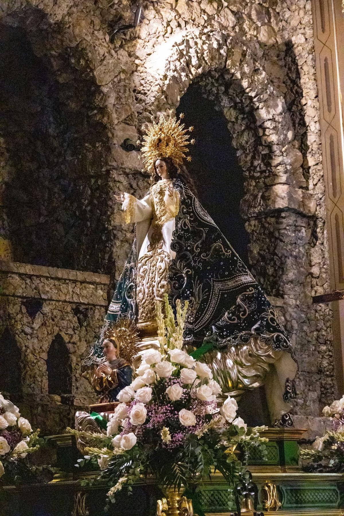 Nuestra Señora de la Esperanza.