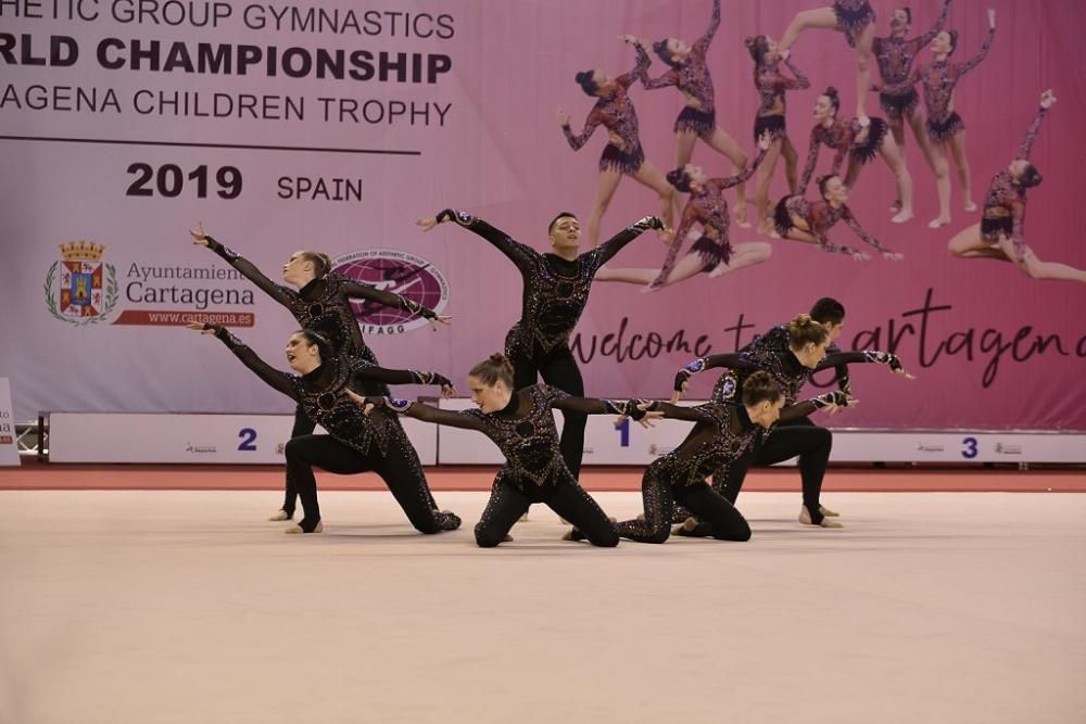 Actuaciones de Cordillera y Ritmica Cartagena, campeones del mundo