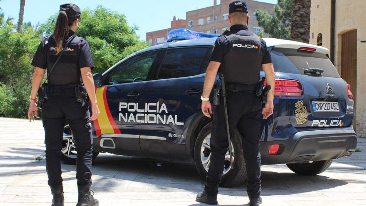 Una patrulla de agentes del Cuerpo Nacional de Policía (CNP), en una imagen de archivo.