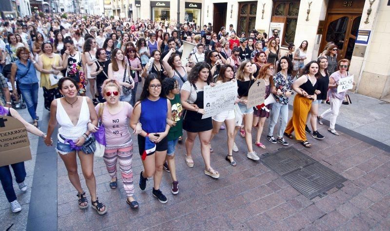 Manifestación contra la puesta en libertad de La Manada en Zaragoza