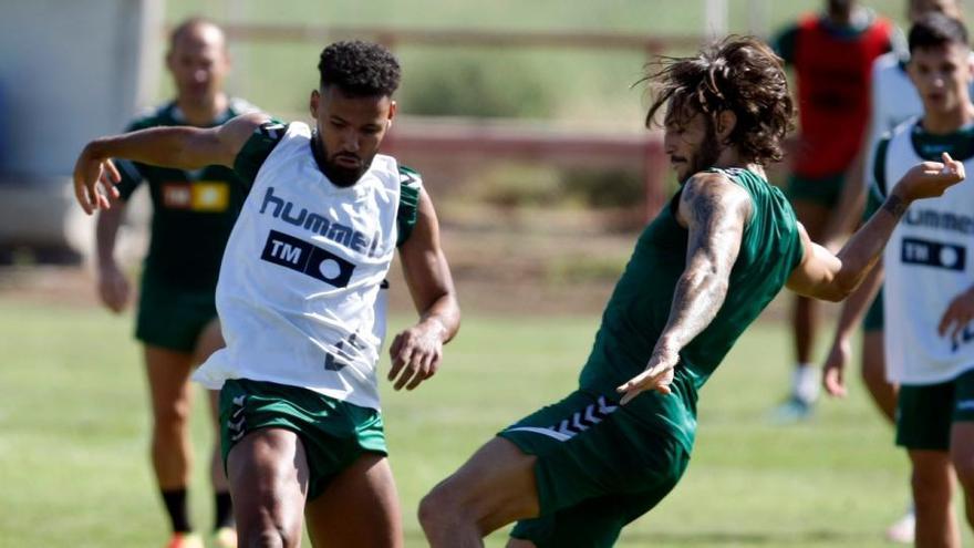 Juan Cruz y Mourad, durante un entrenamiento de la semana pasada