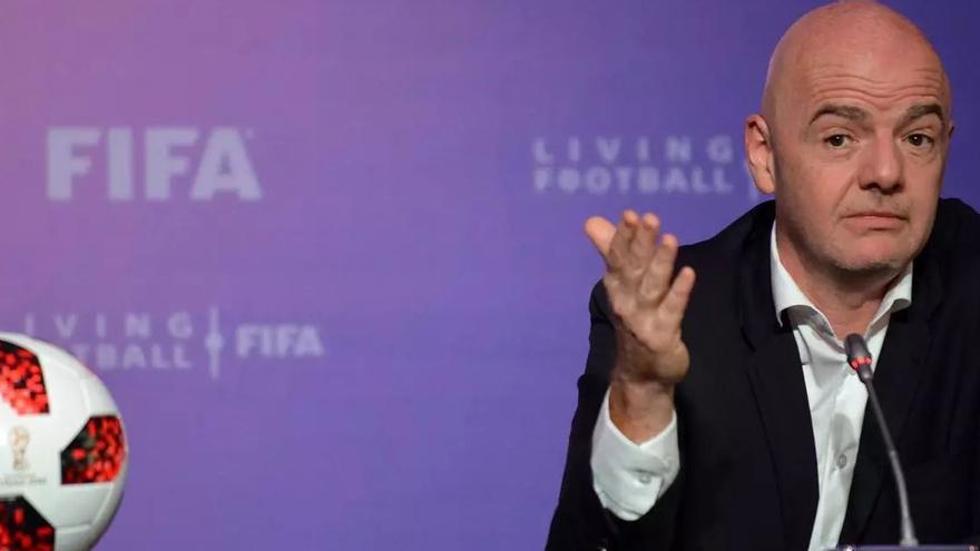 La FIFA sanciona a cuatro clubes españoles