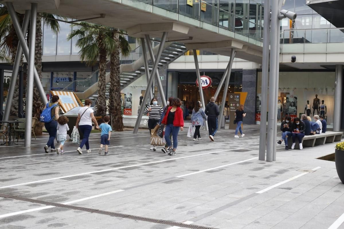 Los centros comerciales de Zaragoza reabren sus puertas