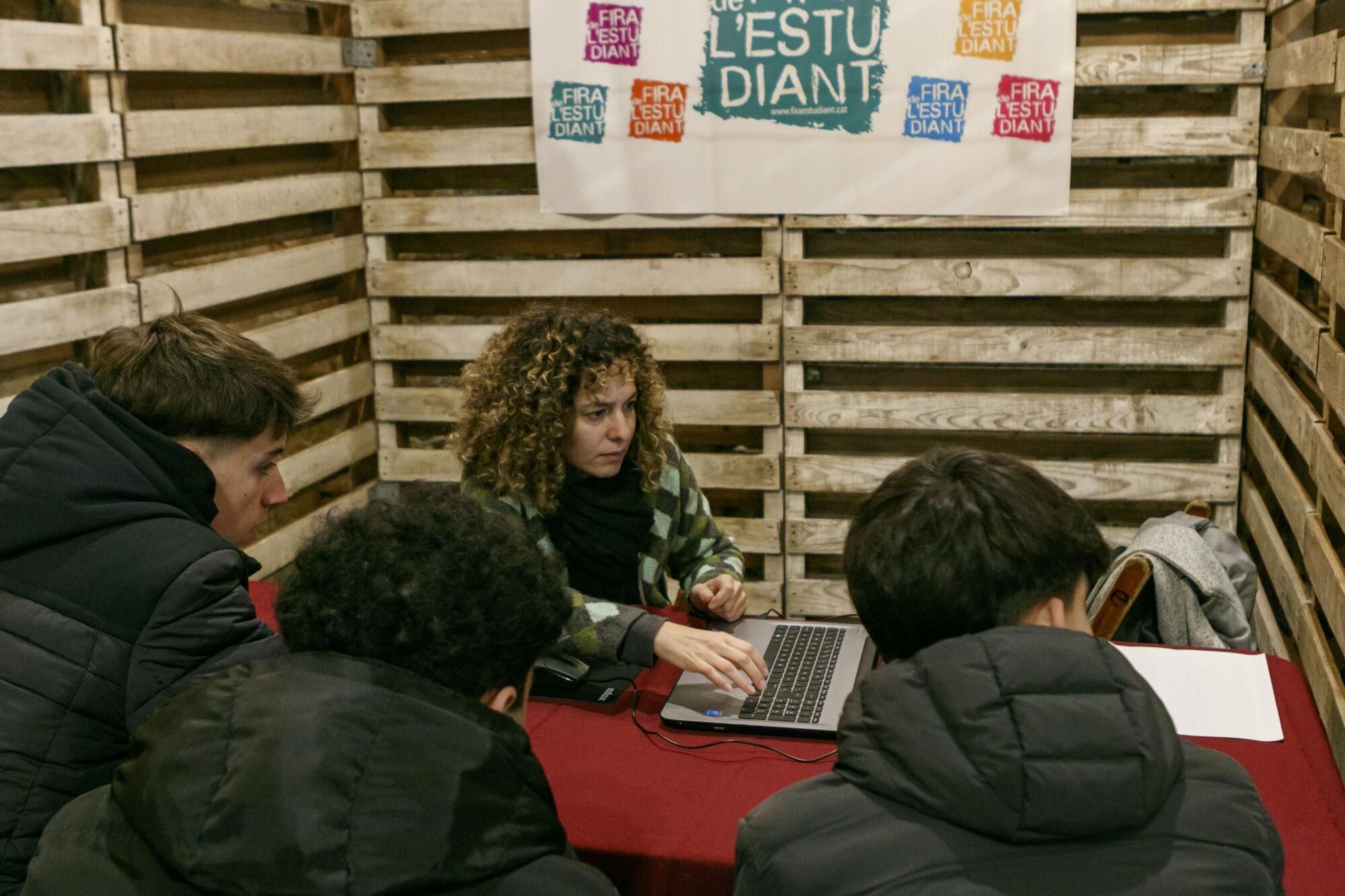 Arrenca la Fira de l'Estudiant de Manresa 