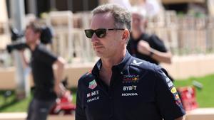 Christian Horner en su llegada a Bahrein