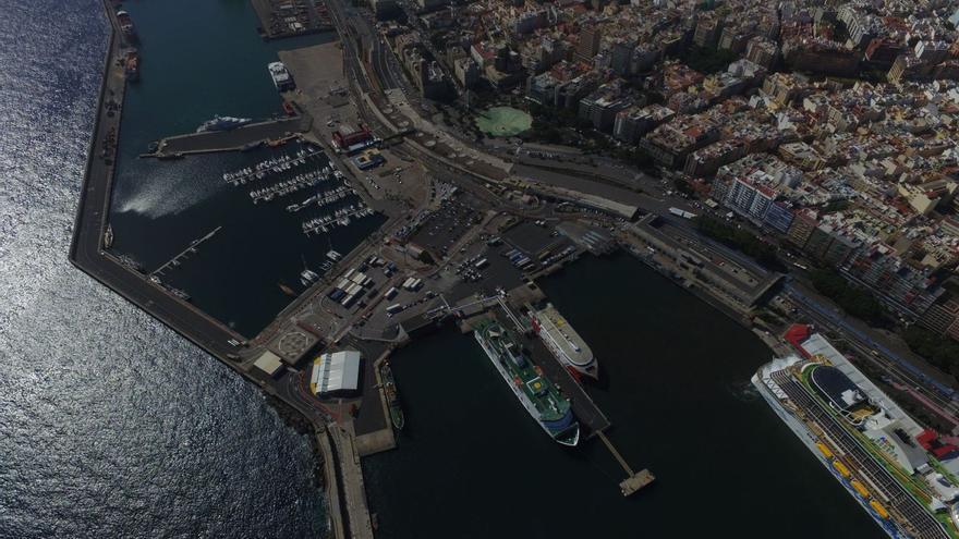 Instalaciones del Puerto de Santa Cruz de Tenerife.