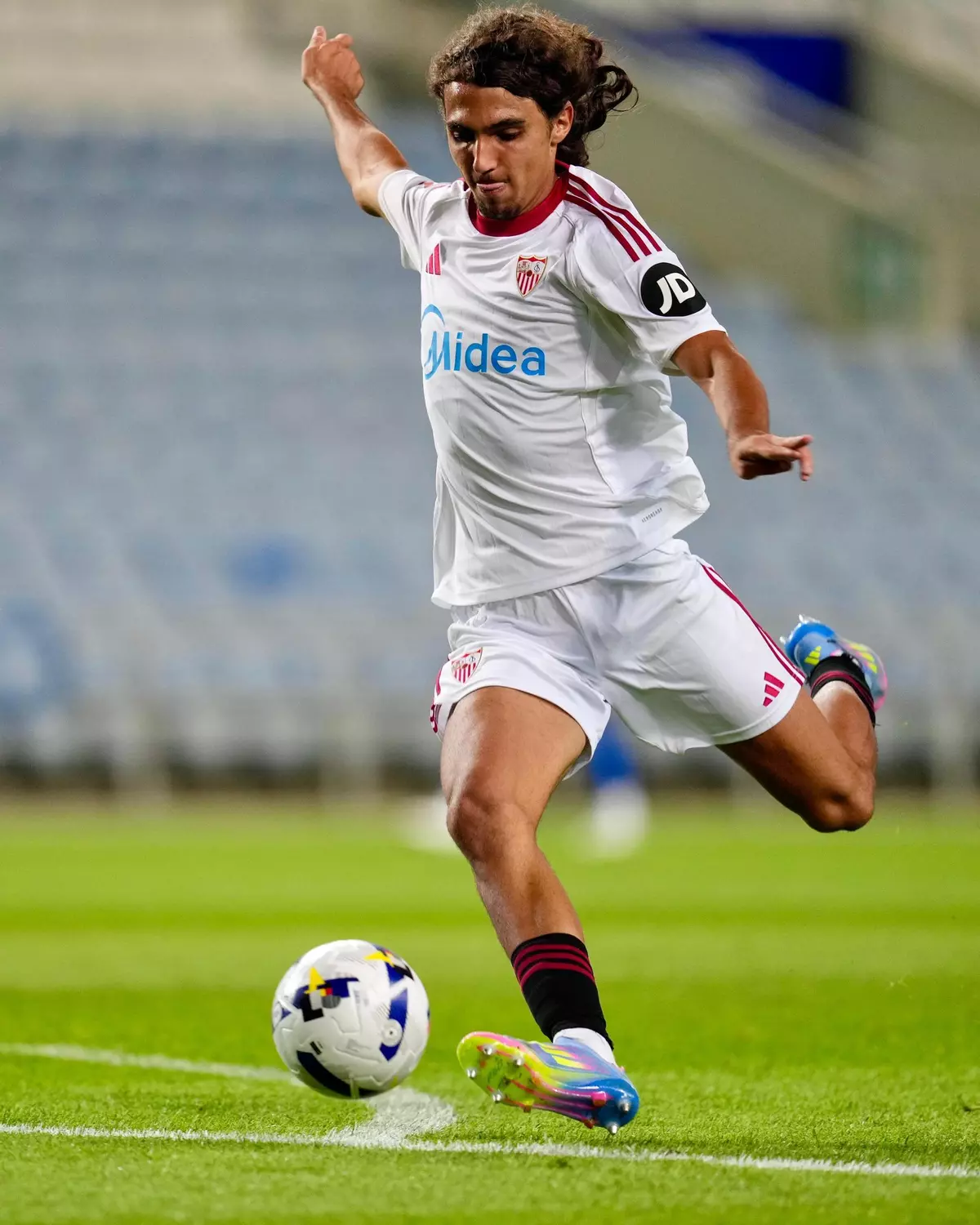 Nico Guillén, el canterano que brilla en la pretemporada del Sevilla FC