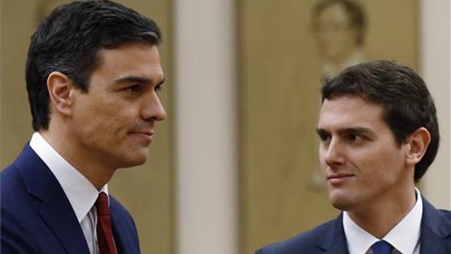 Tertulia de Ciudadanos sobre el pacto para el cambio C&#039;s-PSOE