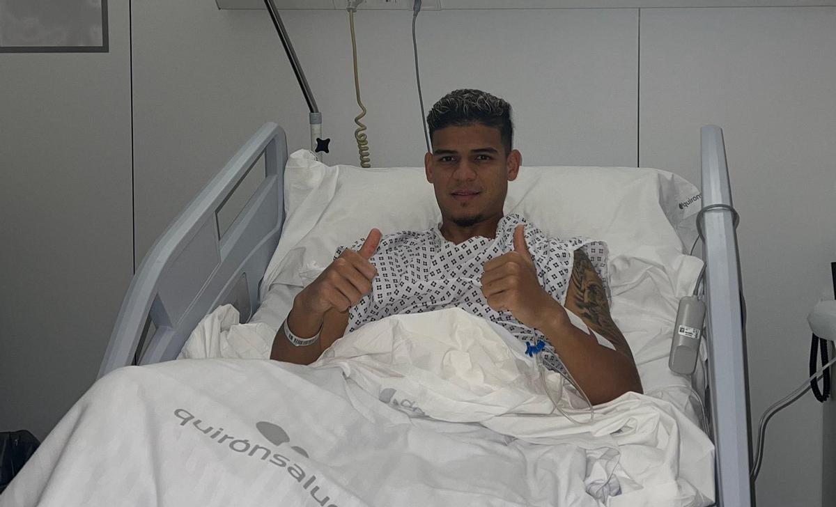 Cedeño, a finales de enero, tras operarse de en el tendón del recto femoral de su pierna derecha.