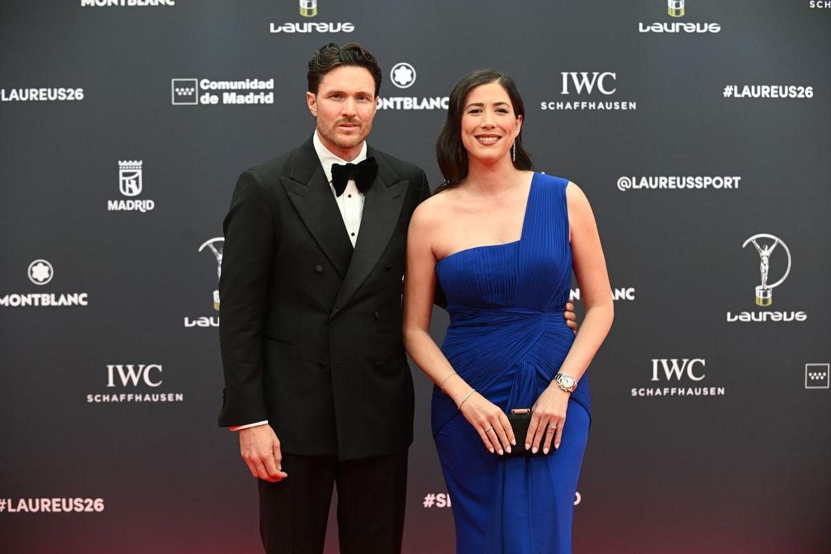 Garbiñe Muguruza y su marido, Arthur Borges, durante la gala de entrega de los Laureus World Sports Awards 2026 que se celebran en la Galería de Cristal del Palacio de Cibeles