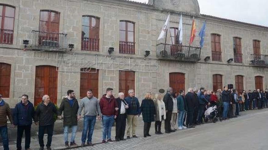 Acto &quot;Rodea o Concello&quot; organizado por el PP de Poio. // Rafa Vázquez