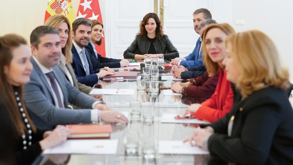 Isabel Díaz Ayuso se ha reunido este lunes con Judith Piquet, presidenta de la FMM y alcaldesa de Alcalá de Henares