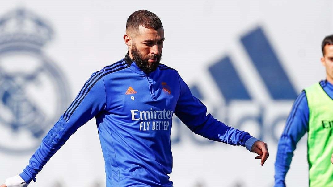 Benzema, en el entrenamiento del Madrid.