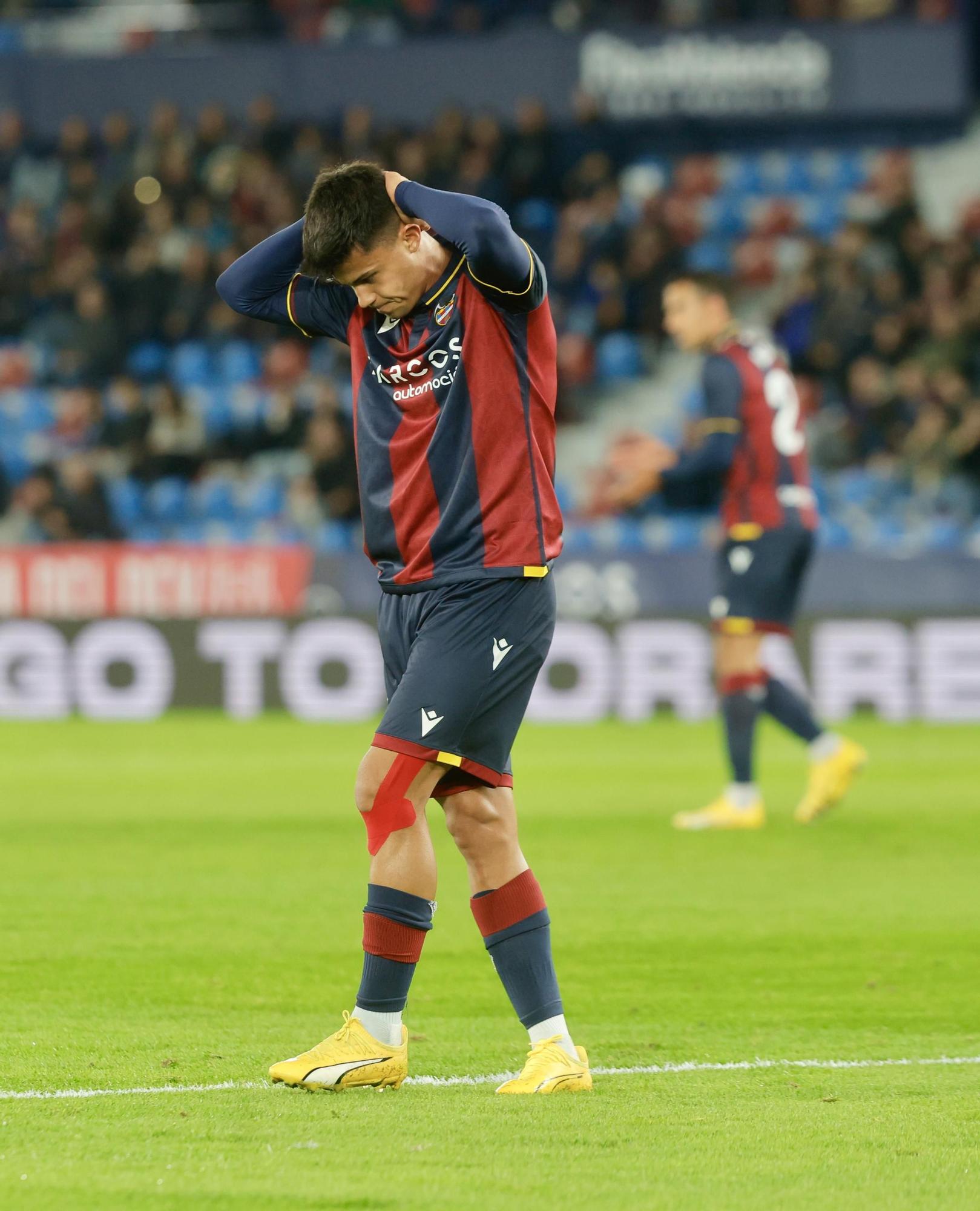 Partido de Copa del REy entre el Levante UD y el SD Amorebieta en imágenes