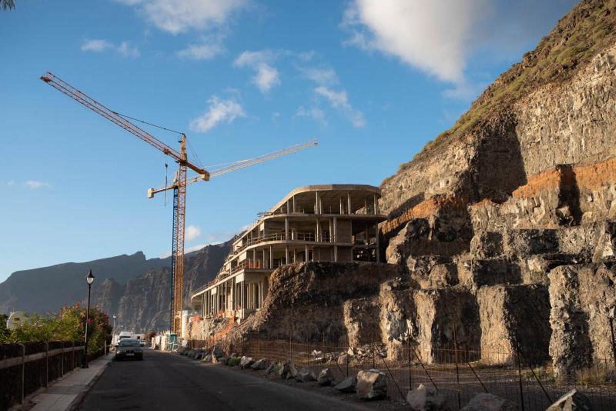 Construcción de complejos turísticos en Los Gigantes.