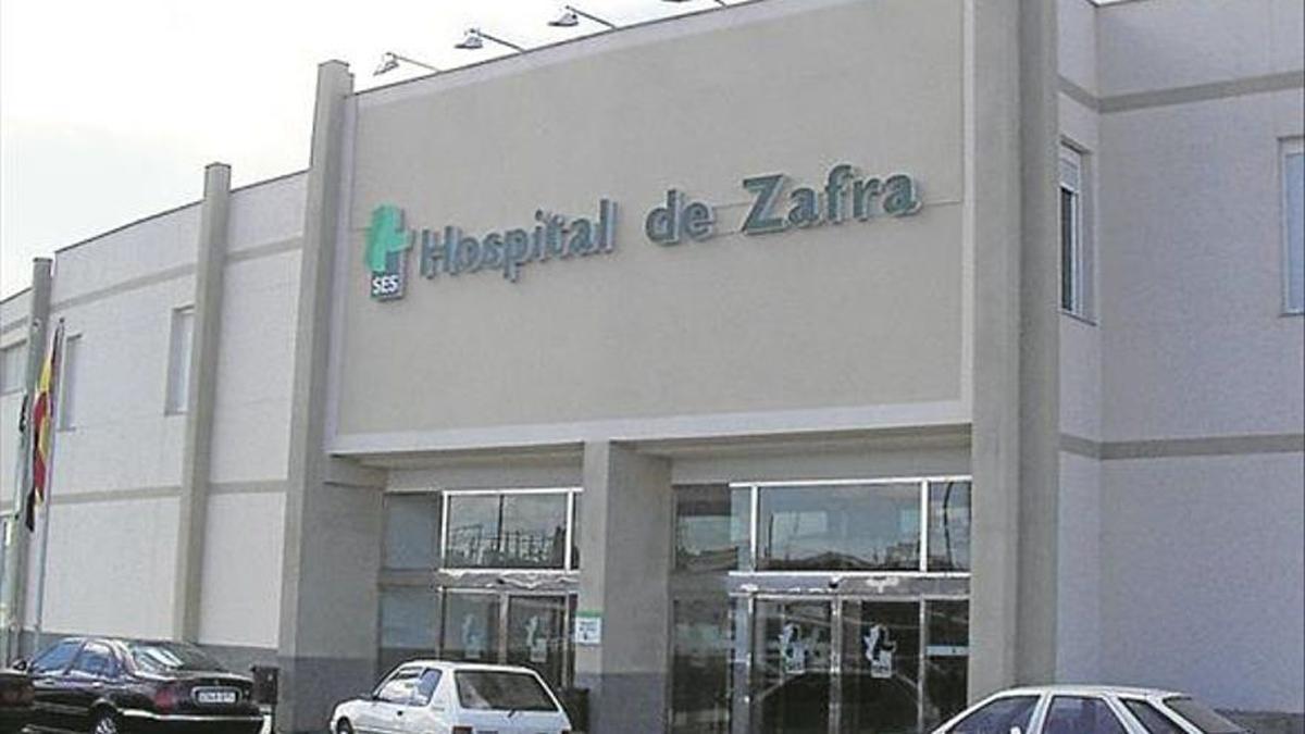 Imagen del Hospital de Zafra, lugar en el que ingresó el trabajador herido.