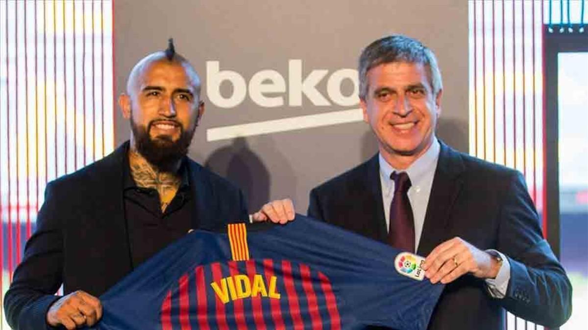 Mestre presentó a Arturo Vidal