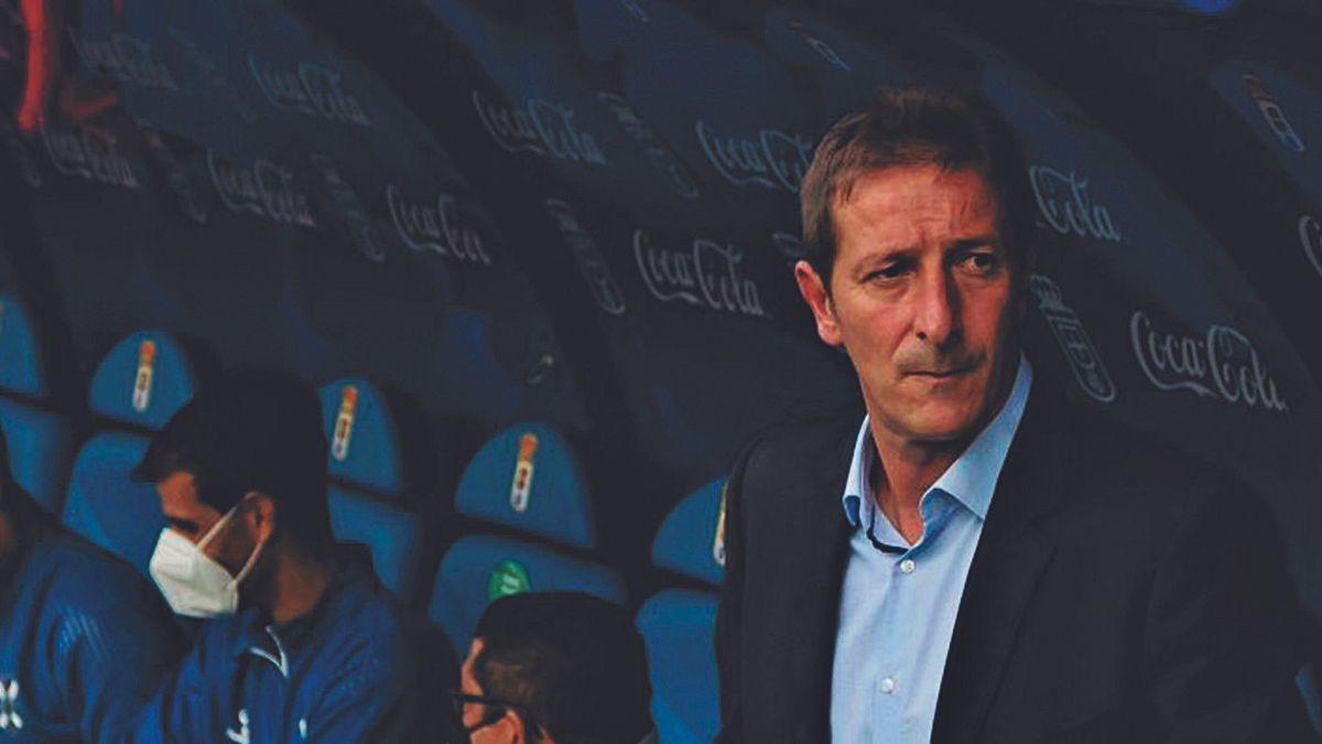 El entrenador del CD Tenerife, Luis Miguel Ramis.