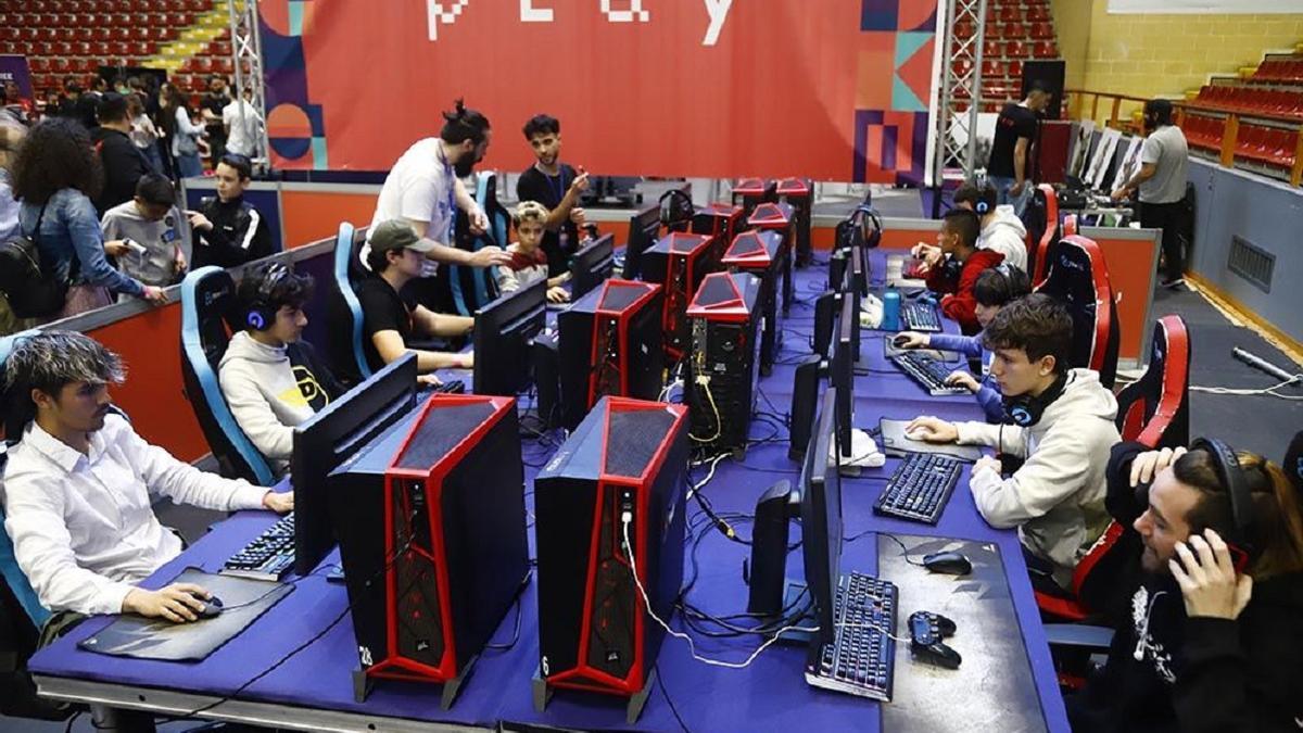 Jugadores de videojuegos en el Córdoba Play Fest del año pasado.