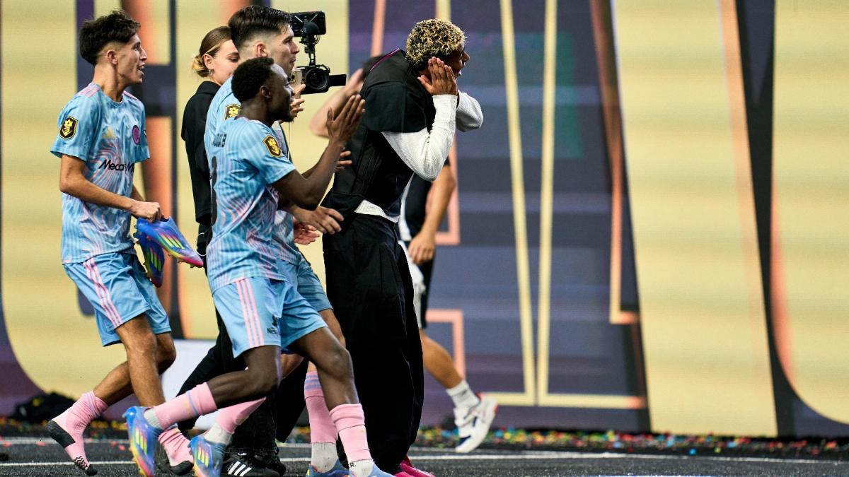 Lamine Yamal celebró con el 'a dormir' su victoria en el primer 'clásico' del fin de semana ante Ibai Llanos en la Kings League